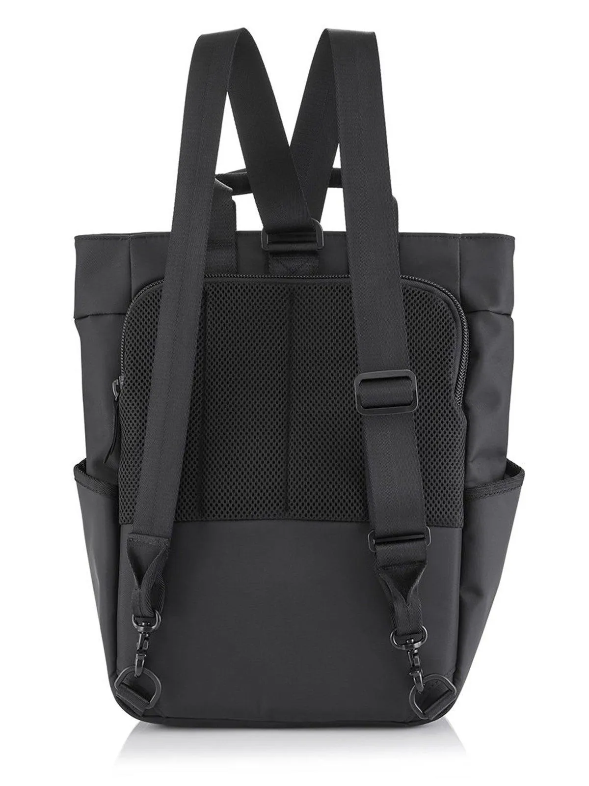 Crumpler Art Collective Medium Backpack Black