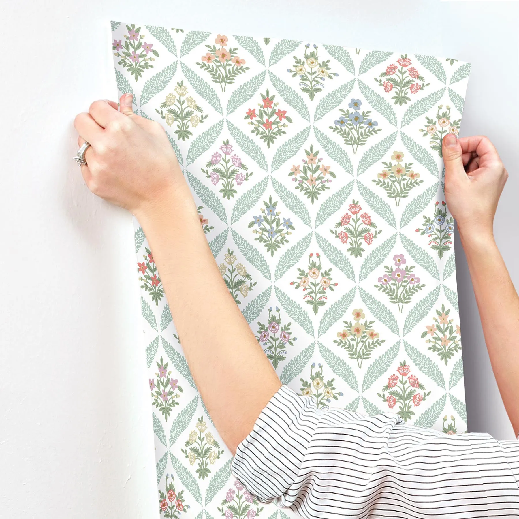 Estee Garden Wallpaper