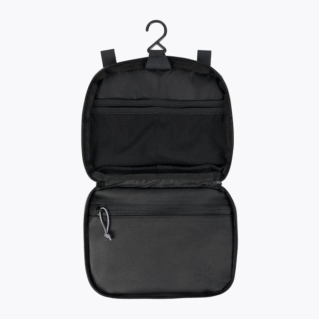 FidLock® Toiletry Core Black