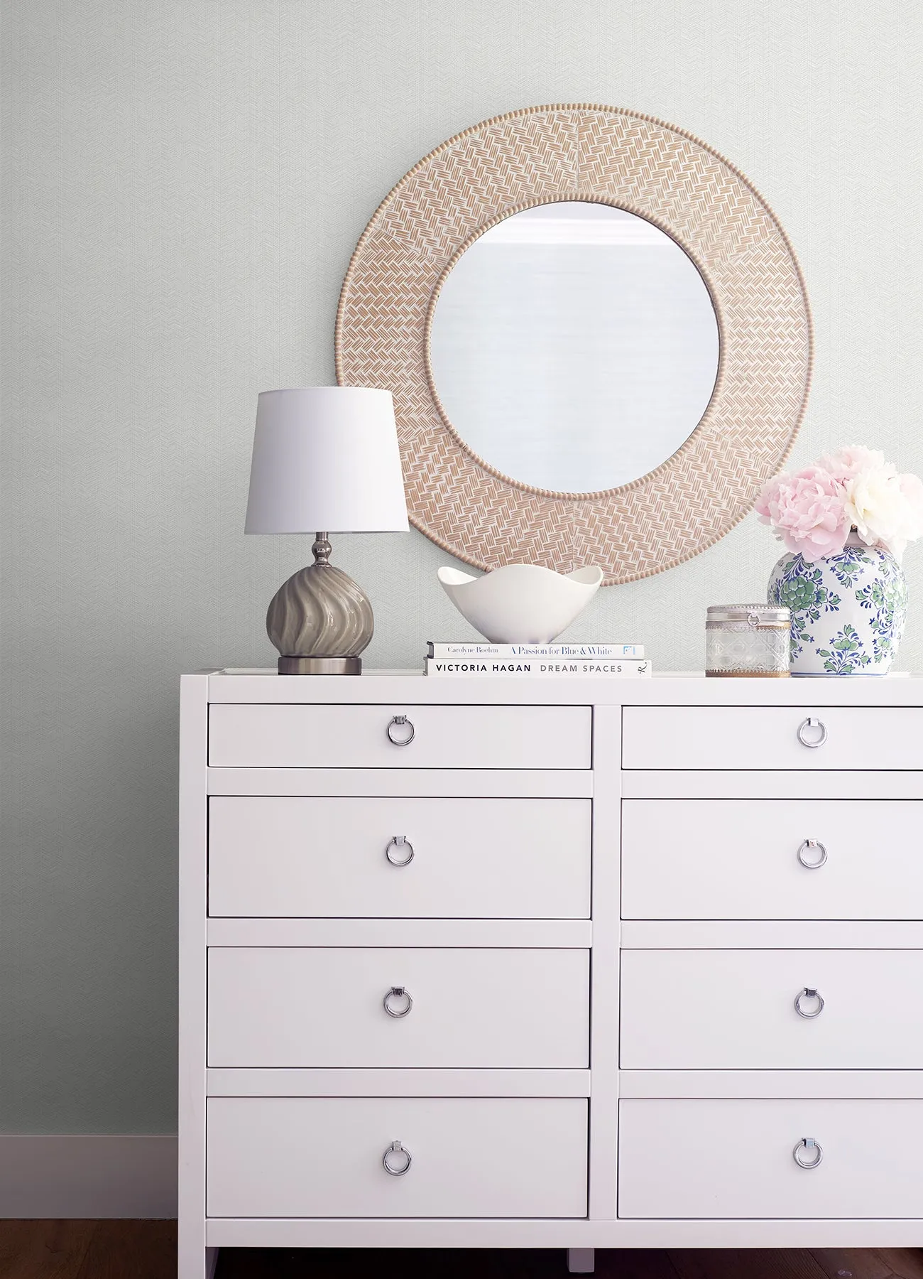 Saranyu Light Petite Chevron Wallpaper